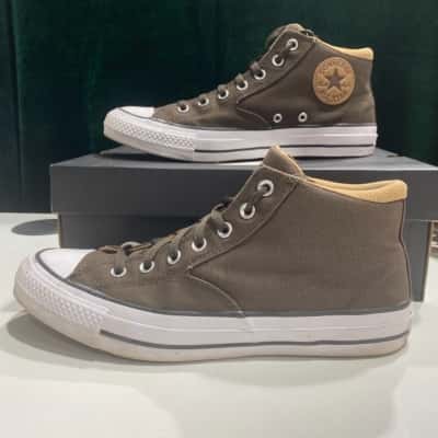 Converse Unisex  Size 10 / 12  Mid Sneakers Brown 
