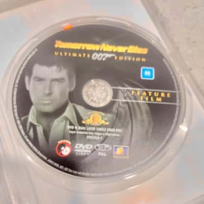 007 James Bond Ultimate Dvd Box Set -43 DVd’s- Perfect for Fathers Day 