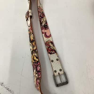 Ed Hardy Womens  Size M belt used 