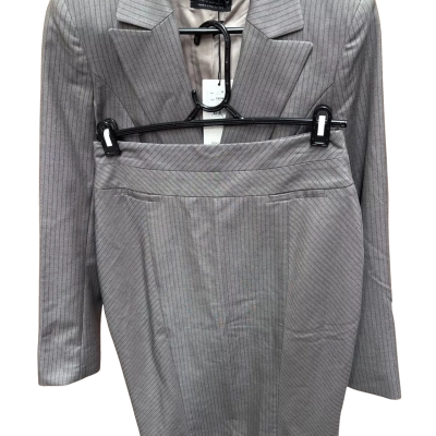 Cue Women's  Size 10 (Jacket) Size 12 (Skirt) *NEW WITH TAGS RRP $279.00