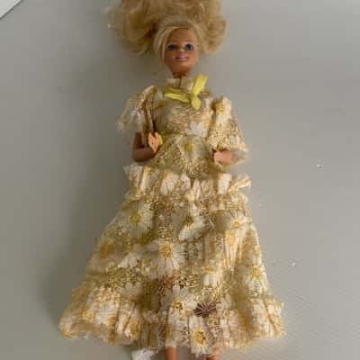 1981 Magic Curl Barbie in Original Yellow Lace Dress