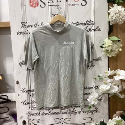JAGGAD BRAND! Womens  Size XS T-shirts Grey! THE PERFECT GREY TEE! HAS LOGO ON THE FRONT AND BACK! HIGH NECK LINE! BNWT! MADE WITH 100% COTTON! GREAT FOR ANY WARDROBE!