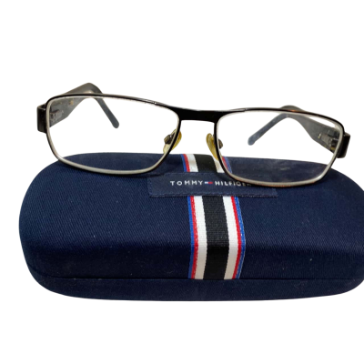 Tommy Hilfiger Womens Glass