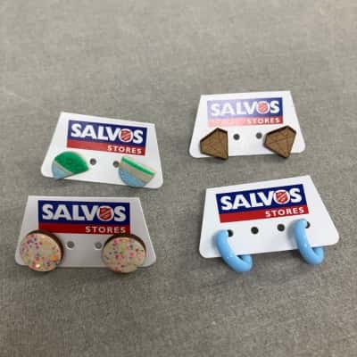 Set a x4 earring studs, ready to party!
