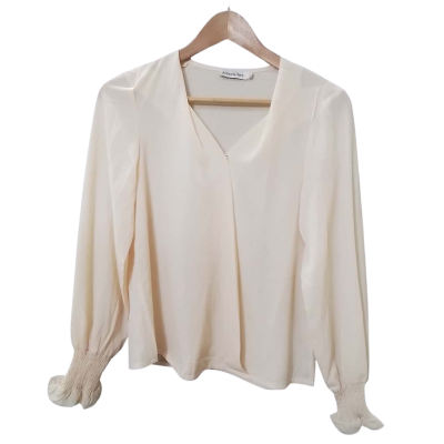 Atmos&Here Womens Size 8 Long Sleeve Shirt / V-Neck Top Cream 