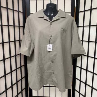 Brand new Cotton On Mens  Size L Short Sleeve Shirt 