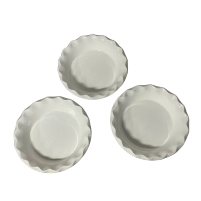 White Ovenproof Ceramic Small Pie Dishes with Scalloped Edge (x 3)
