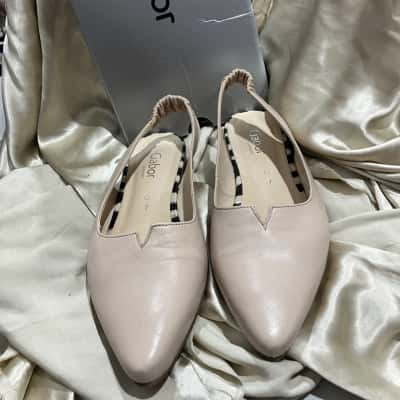 Gabor Womens  Size 7 Sandals Nude/Rose 
