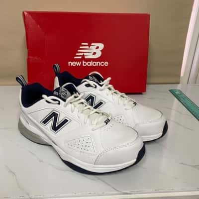 New Balance Mens  Size 11 Sneakers