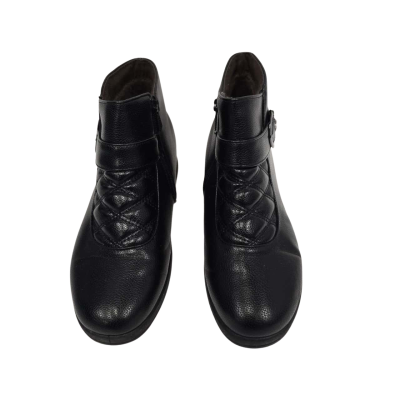  Womens  Size 39 Black Synthetic Fleece Lined Boots