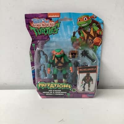 NEW - Ninja Turtles Michelangelo Toy