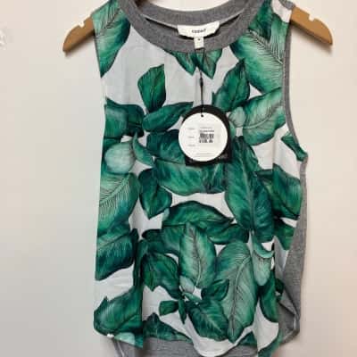 Cameo Womens  Size M Sleeveless Top Floral / Green / Grey / White 