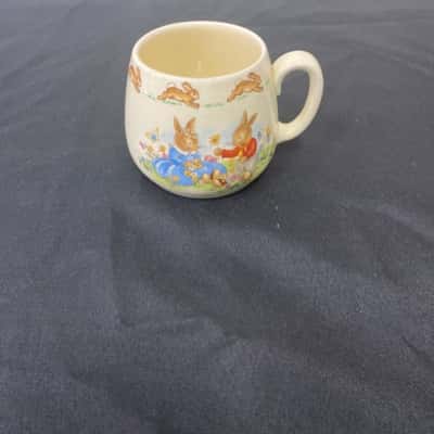 Bunnykins bows and cup white 
