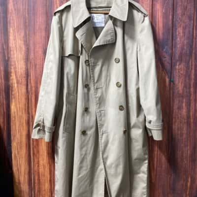 London Fog   Size L Trench Coat Beige 