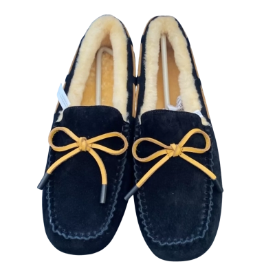 UGG Shoe Unisex Size 41 Black Miracle Moccasin