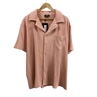  Mens BoohooMan  Size XXL Pleated Short Sleeve Revere Shirt Dusky Pink 
