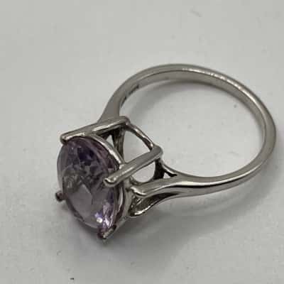  Womens Ring / Solitaire Ring Purple / Silver 