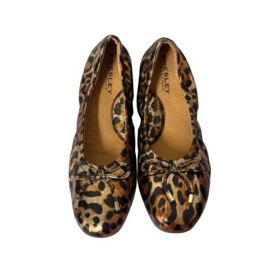 Bresley  BNIB Penelope Tan Leopard Size 7 Flats 