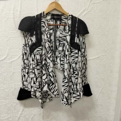 Lucette Size 1 Silk Jacket VGUC 