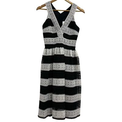 Kate Spade Womens  Size 2 Sleeveless Dress  Black  / White 