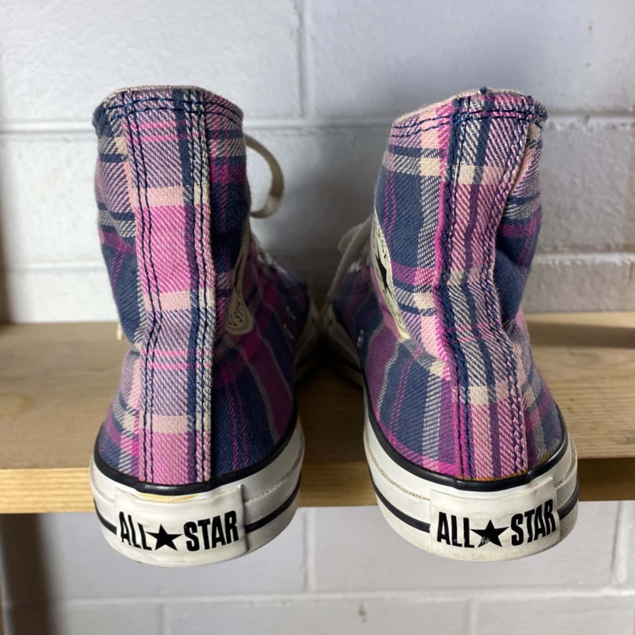 Converse Unisex CTAS Sneakers Size 6 / 8 Checked/ Purple
