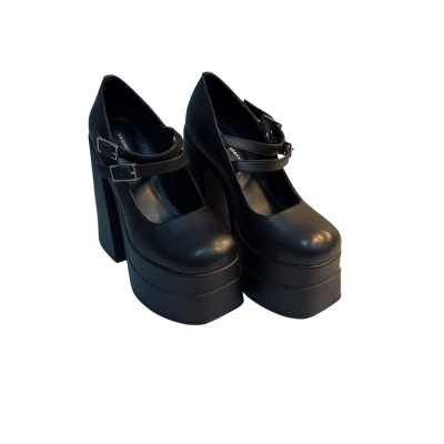 Windsor Smith Womens  Size 6 Heels Black  