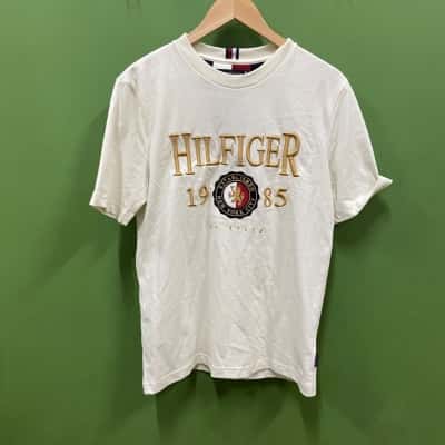 Tommy Hilfiger, Ivory Crest Tee, Size M