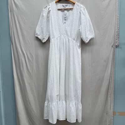 BNWT TARGET White Puff Shoulder Dress Size 14