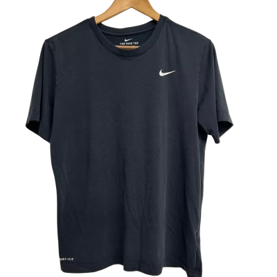 Nike Mens Size M Black T-Shirt