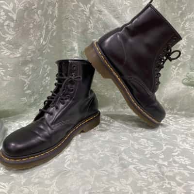 Doc Martens Mens  Size 9 Boots Black  