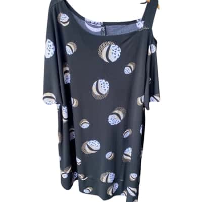 Taking Shape Womens  Size XL Short Sleeve Top  