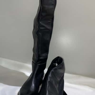 Women's SANDLER Boots Size 8  Black Suede