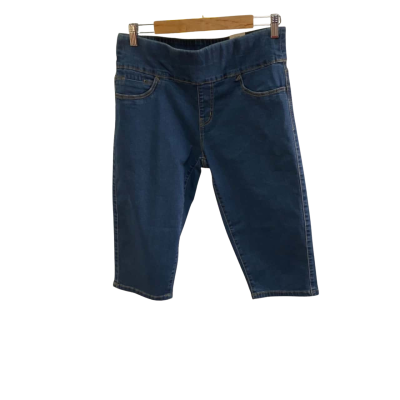 BNWT Katies Womens  Size 12 Slim Leg Shorts Blue 