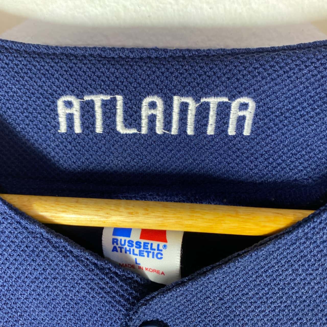 MLB Genuine Merchandise Russell Mens Braves Jordan Jersey Size L Blue