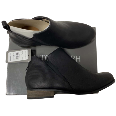 Autograph  Black short flat boot size 11