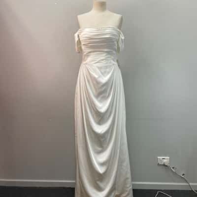  Womens  Size 10 Off the shoulder Wedding Dress white Sateen