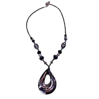 Glass pendant on glass bead necklace(jb)