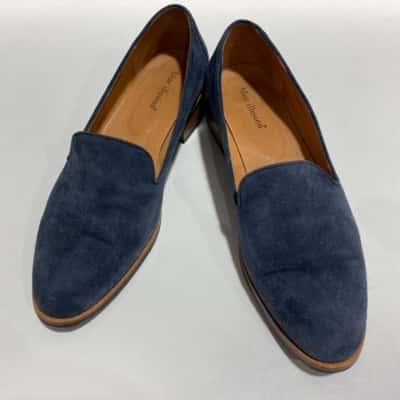 Blue Illusion Womens  Size 40 Brown / Navy Blue Loafer Shoes