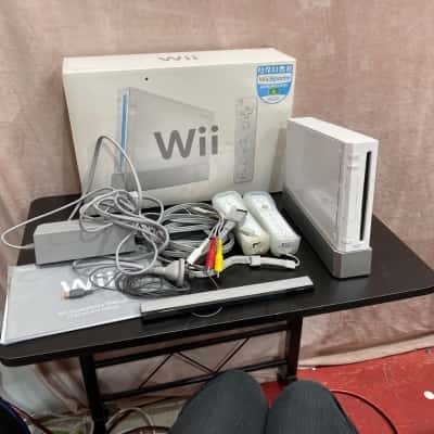 Nintendo Wii Bundle 