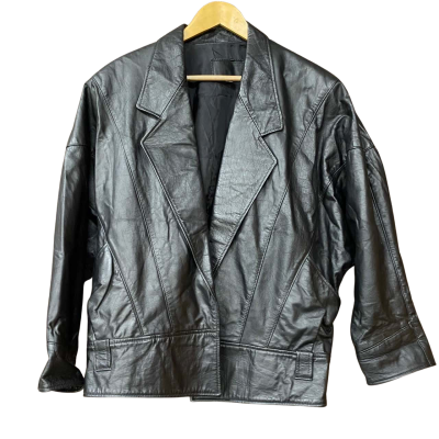 Vintage Unisex Size 10 Black Bolero Style Leather Jacket