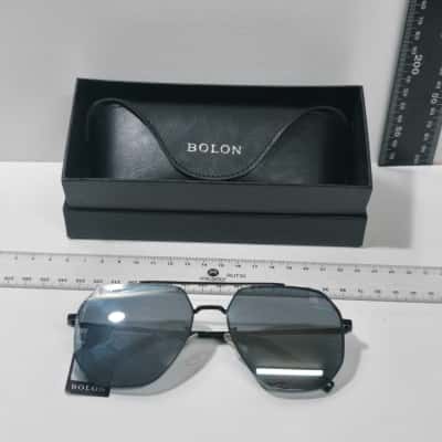  Mens As New with Tags PreOwned Bolon Black Sunglasses and case 