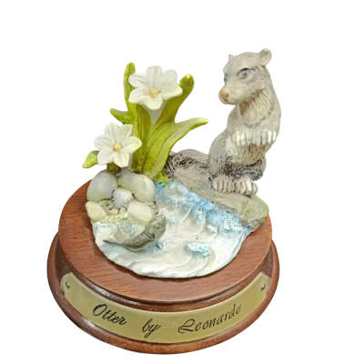 'Otter' by Leonardo Figurine 