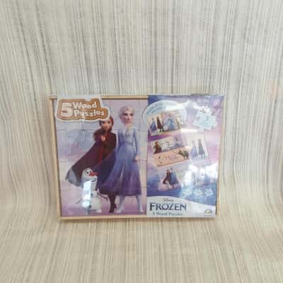 Puzzles - Disney Frozen 5 Pack Wooden Puzzle Set in Storage Box - Brand New Still in Wrapping