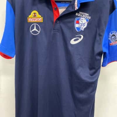 Western bulldogs AFL Mens  Size M T-Shirt Blue / Red 