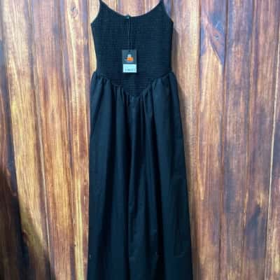 Decjuba  Size 12 Black  dress new 