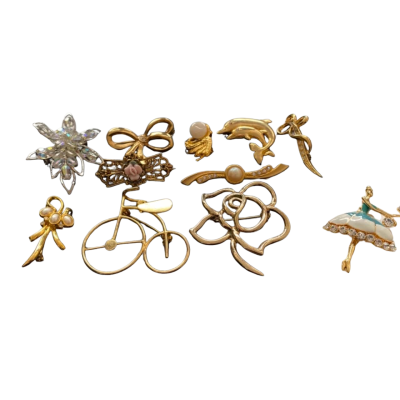 Vintage Gold-tone Brooches, Bundle of x11
