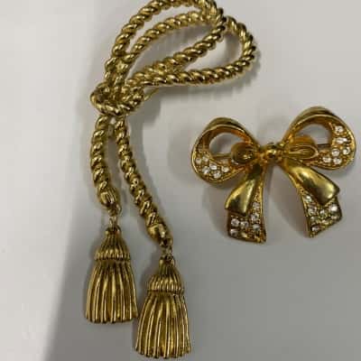  Womens Brooch X2