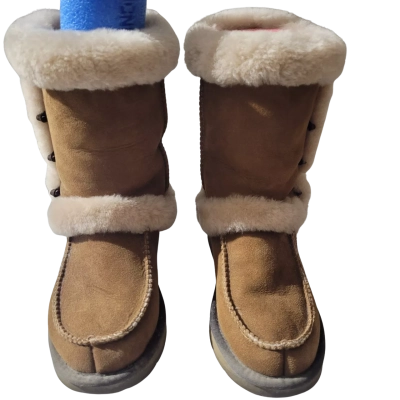 UGG Womens  Size 7 Brown Boots