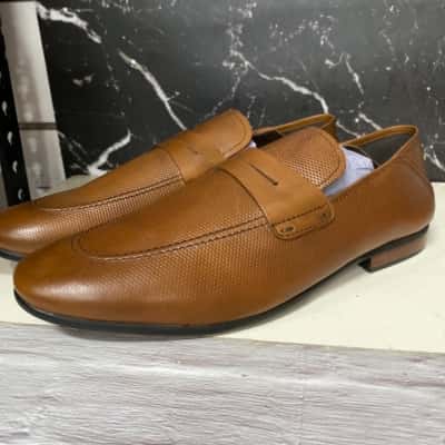 Yd. Mens  Size 13 Brown leather shoes new 