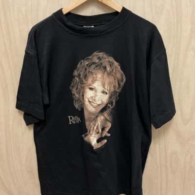  Mens MEDIUM Reba McEntire East Coast Graphic Tee